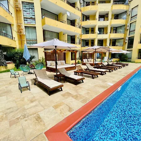 Complex Sands Holiday