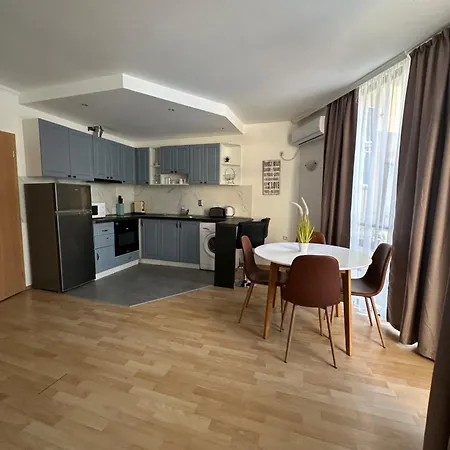 Complex Sands Apartment *