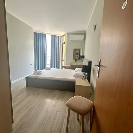 Apartment Complex Sands